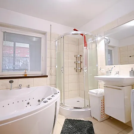 Victus Apartamenty, アパート *