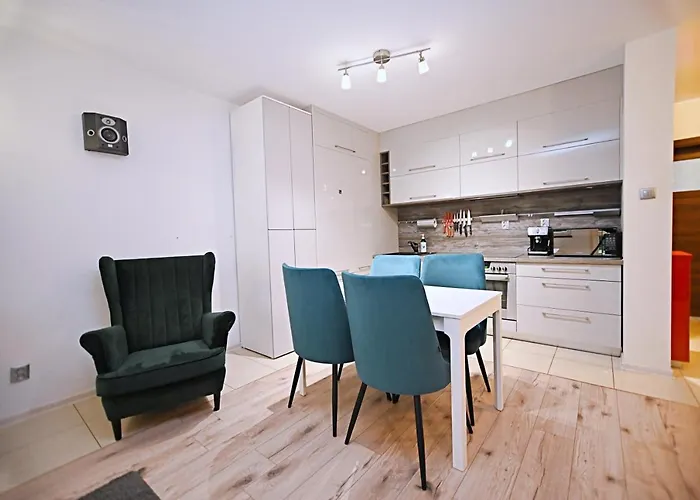 Victus Apartamenty, * 索波特